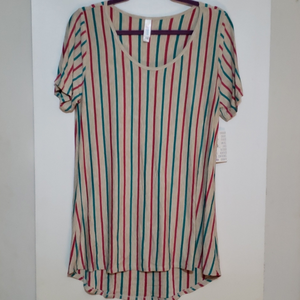 NWT LuLaRoe Classic T